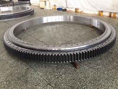 Three-row Cylindrical Roller Slewing Bearing(External Gear Type )